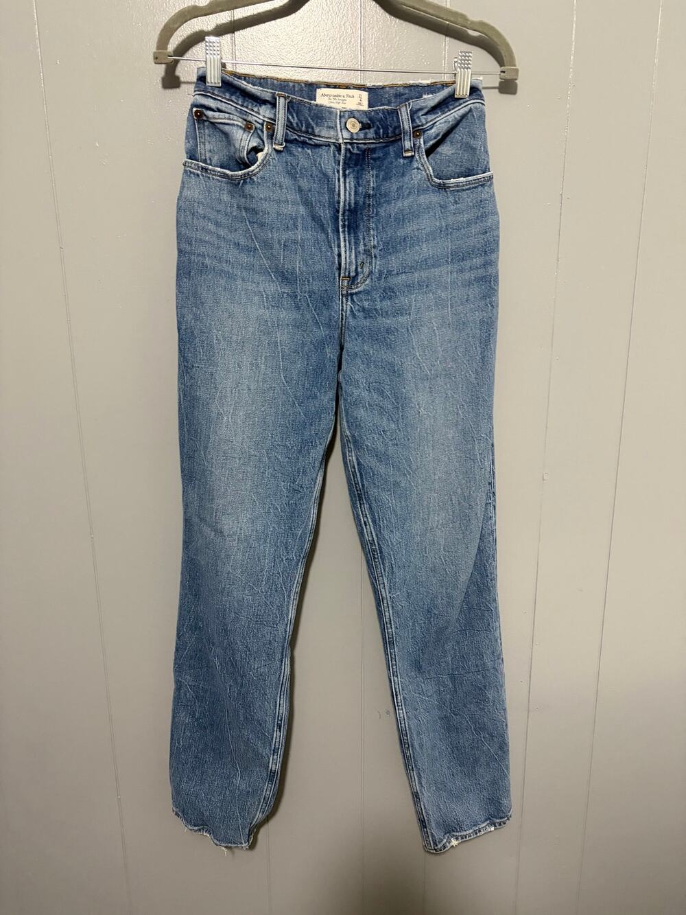Abercrombie & Fitch Blue Curve Love The 90s Straight Ultra High Rise Jeans 27